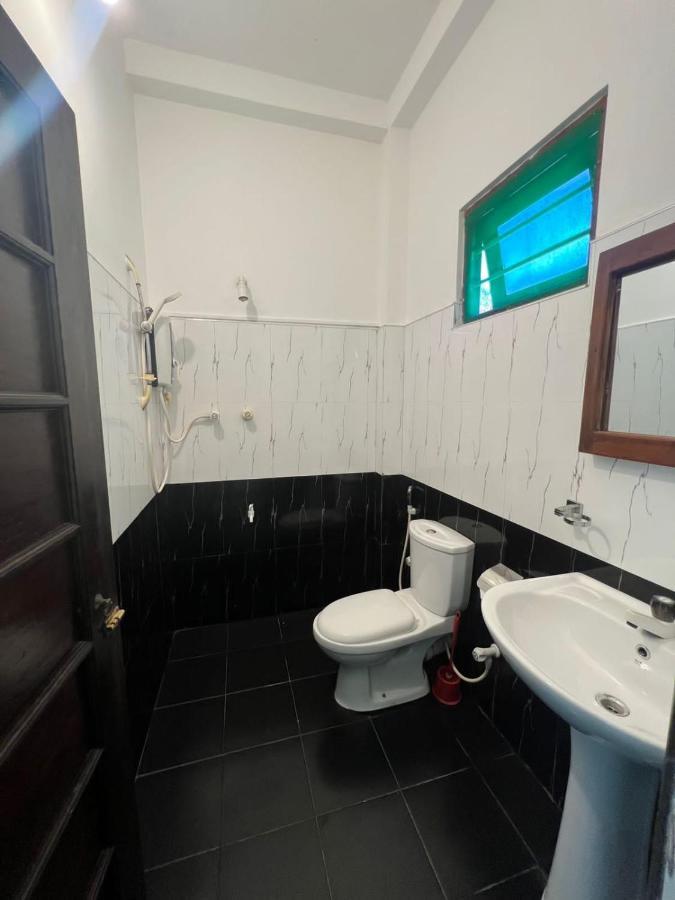 Pineapple Surf Hotel Ahangama Luaran gambar