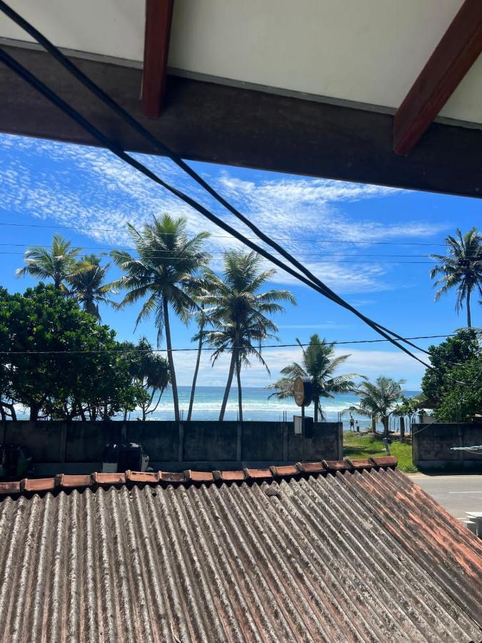 Pineapple Surf Hotel Ahangama Luaran gambar
