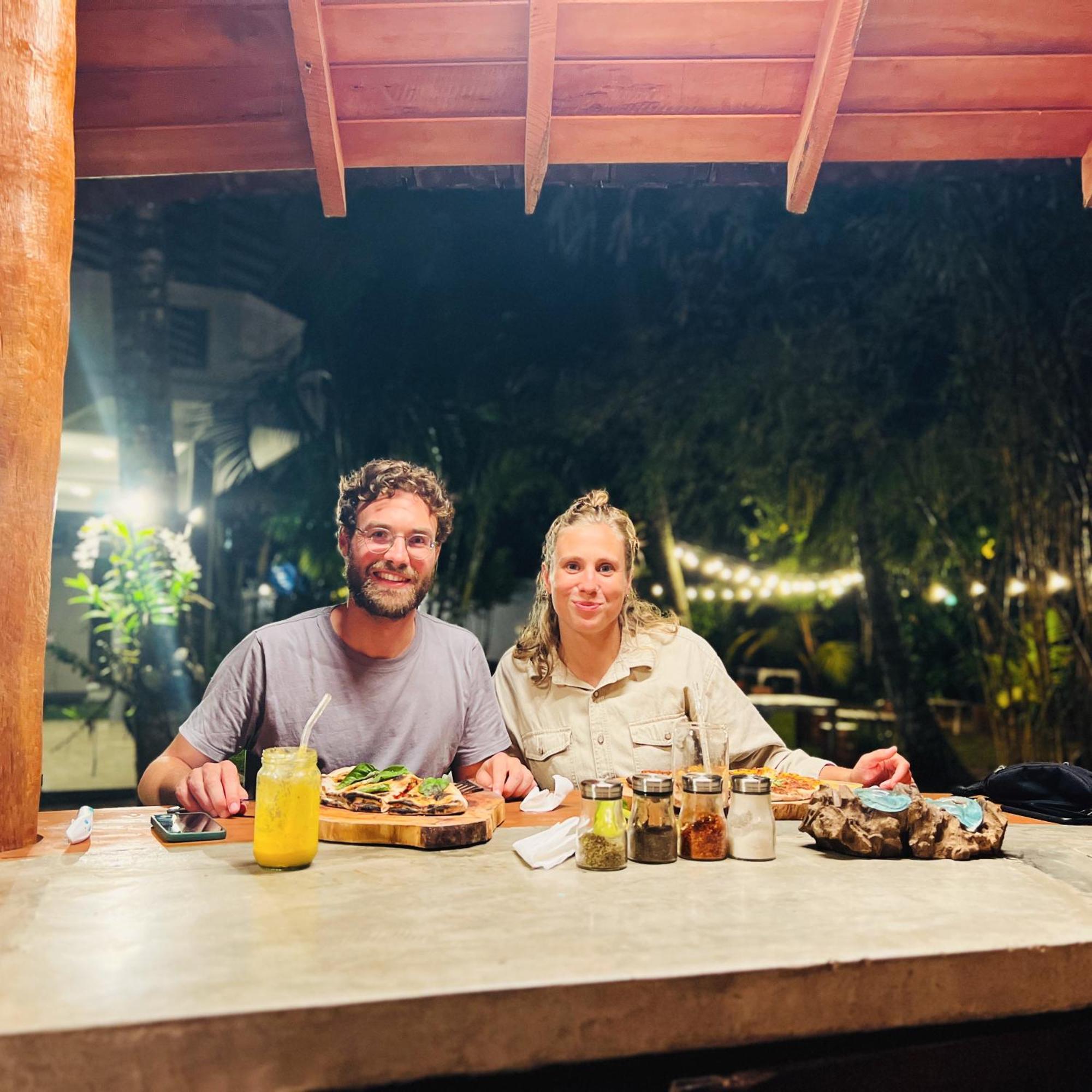 Pineapple Surf Hotel Ahangama Luaran gambar